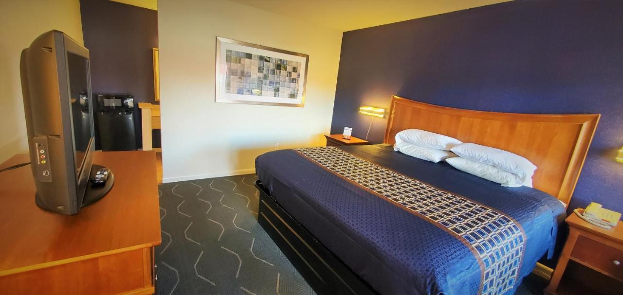 Economy 7 Inn- Newport News Extérieur photo