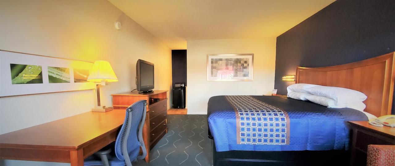 Economy 7 Inn- Newport News Extérieur photo